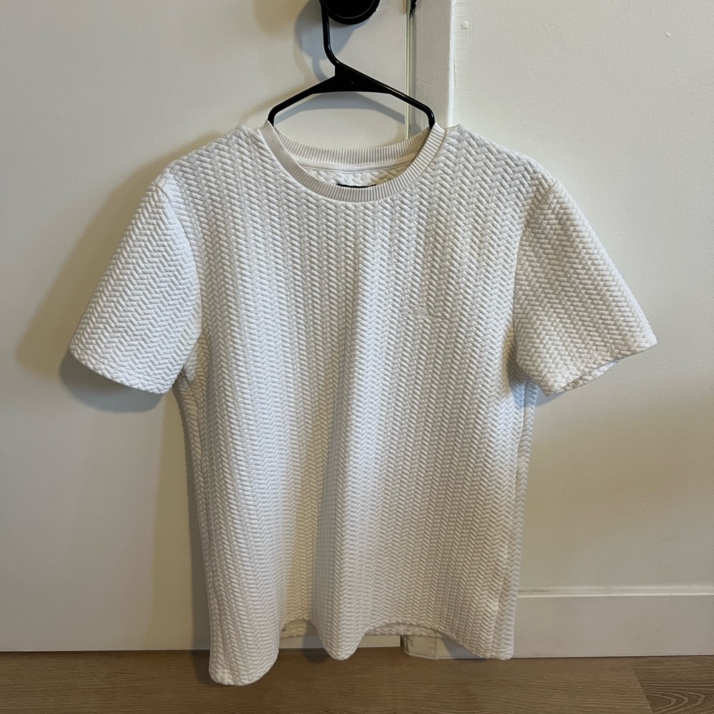 Bohoo white tee